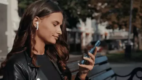 هدست بی سیم Apple مدل AIRPODS2